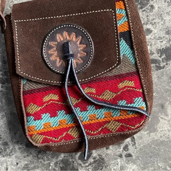 Handmade rawhide bag - Picture 2 of 9